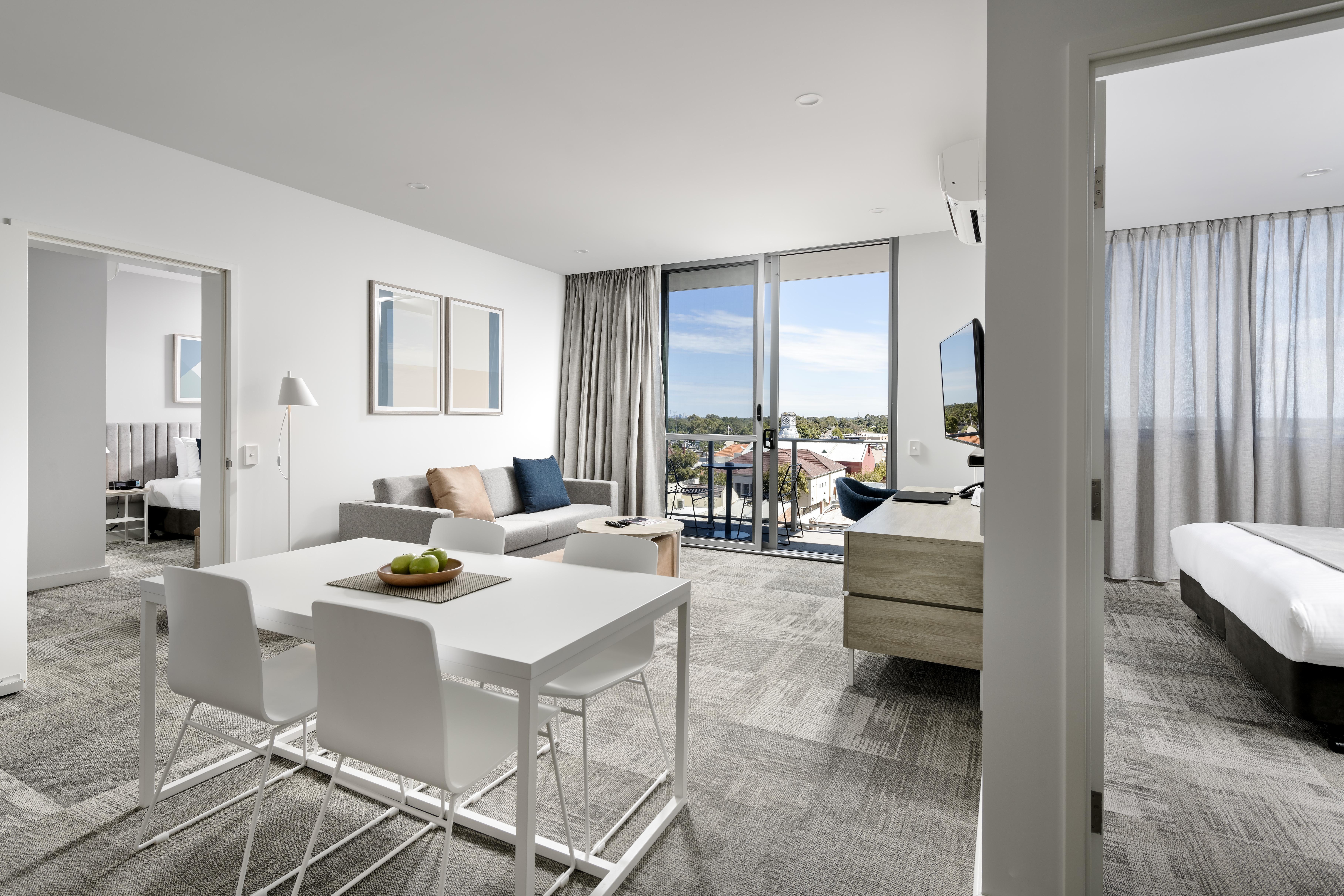 Quest Midland Exterior foto