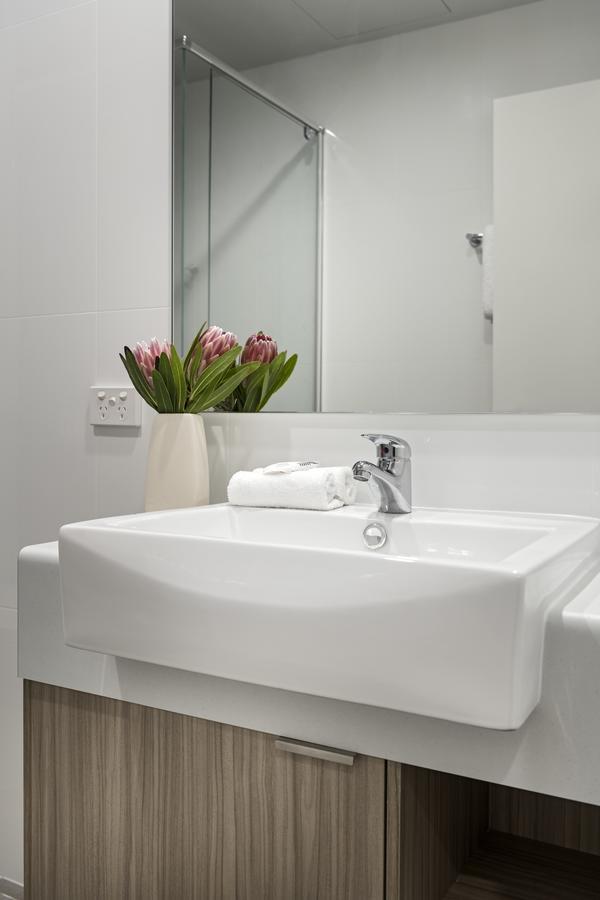 Quest Midland Exterior foto